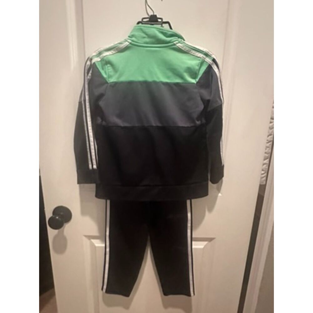 Adidas Unisex 2 Piece Tracksuit - Green, White & Black Size 6 - Picture 8 of 12